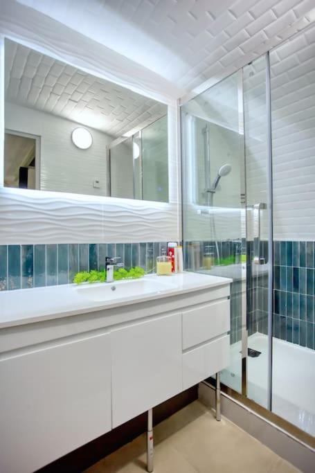 Le Nid Parisien Triplex Cosy Et Chaleureux Apartment Bagian luar foto