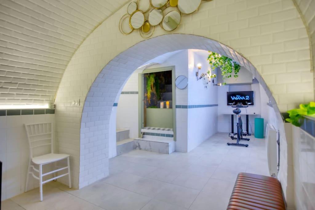 Le Nid Parisien Triplex Cosy Et Chaleureux Apartment Bagian luar foto