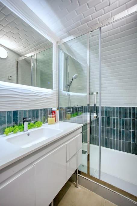 Le Nid Parisien Triplex Cosy Et Chaleureux Apartment Bagian luar foto