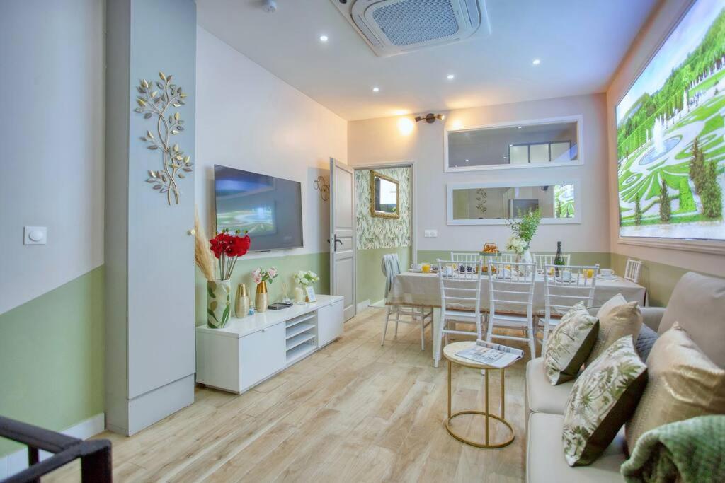 Le Nid Parisien Triplex Cosy Et Chaleureux Apartment Bagian luar foto
