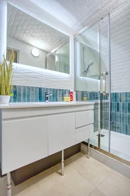 Le Nid Parisien Triplex Cosy Et Chaleureux Apartment Bagian luar foto
