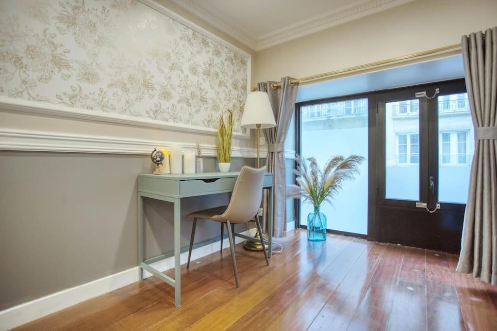 Le Nid Parisien Triplex Cosy Et Chaleureux Apartment Bagian luar foto
