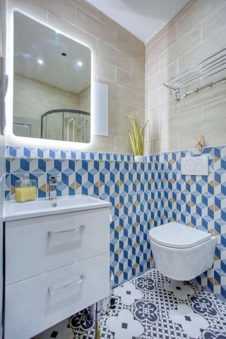 Le Nid Parisien Triplex Cosy Et Chaleureux Apartment Bagian luar foto