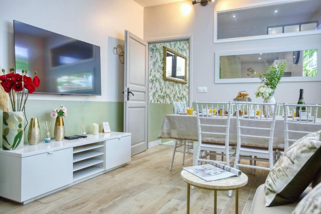 Le Nid Parisien Triplex Cosy Et Chaleureux Apartment Bagian luar foto